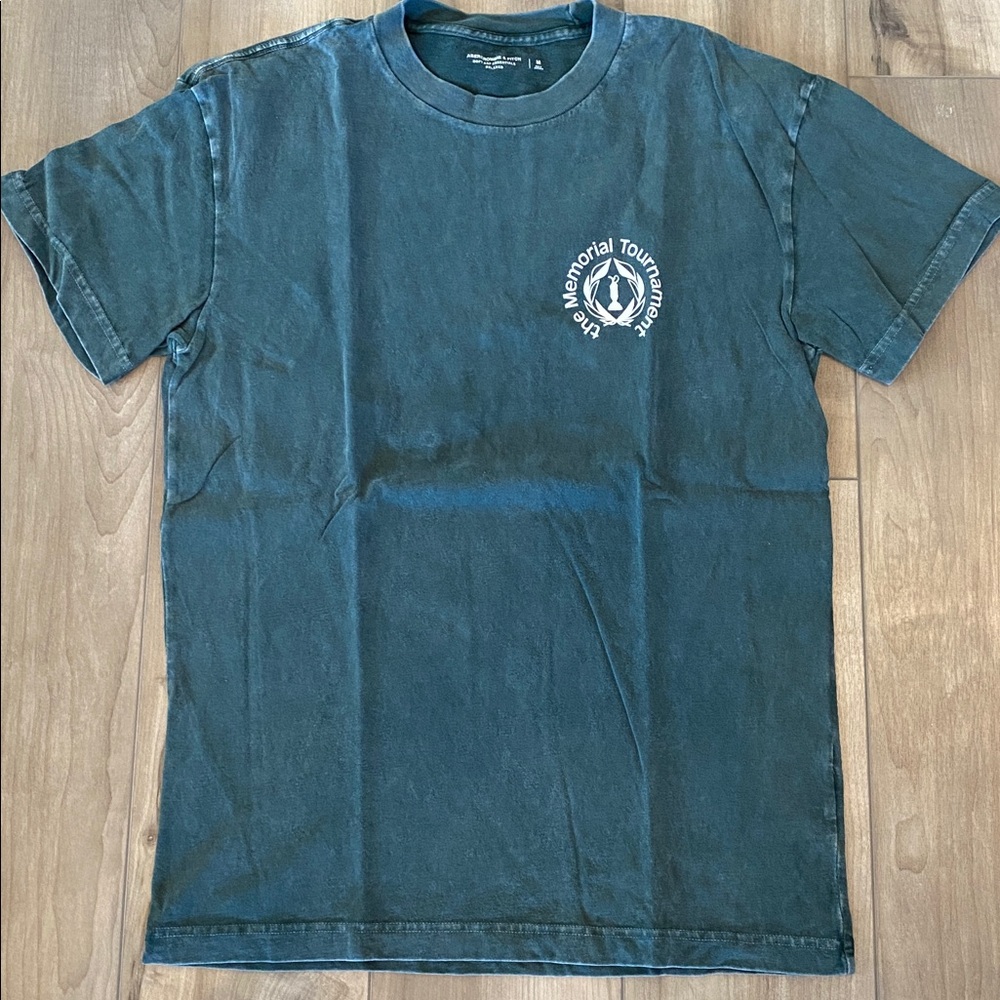 Abercrombie and fitch relaxed tshirt. Size medium.